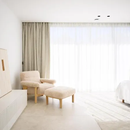 بيت للعطل Maldonado - Luxury With Pool In Town Centre - Lual نيرخا